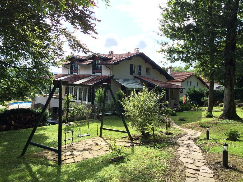 Guest House Maison Iratzean Аскен Екстер'єр фото
