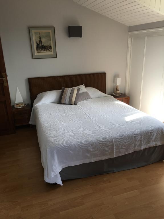 Guest House Maison Iratzean Аскен Екстер'єр фото