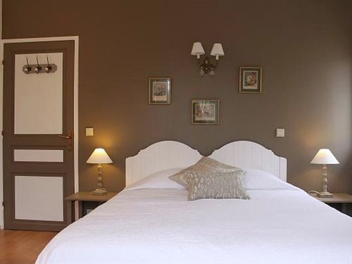 Guest House Maison Iratzean Аскен Екстер'єр фото